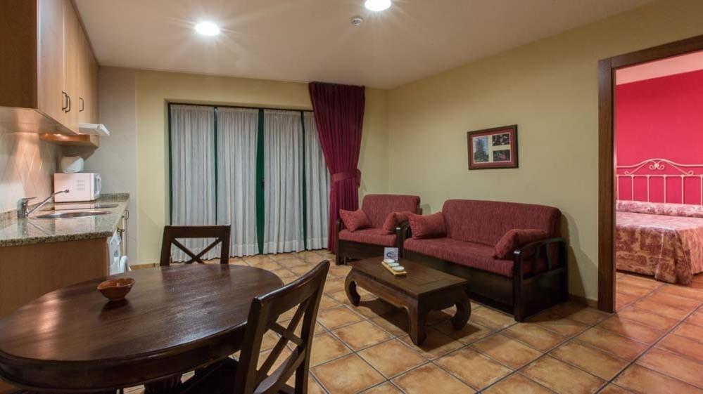 Apartamentos Villa De Cabrales Лас-Аренас Номер фото