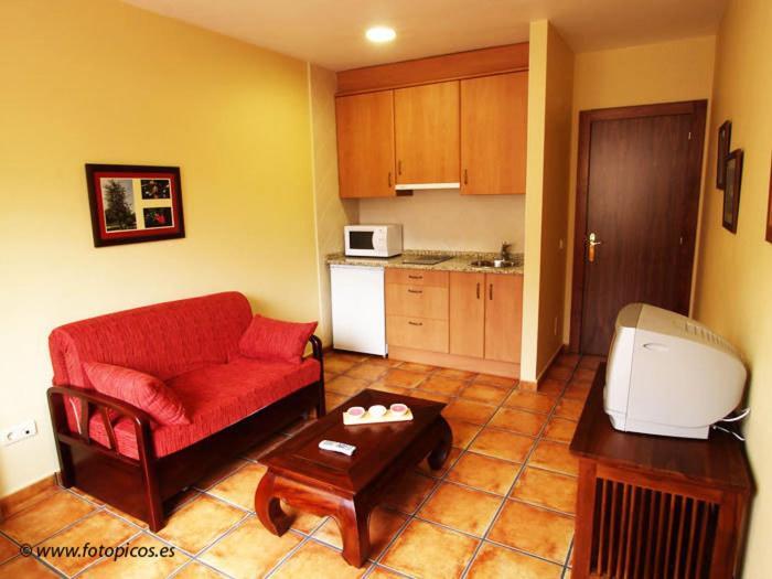 Apartamentos Villa De Cabrales Лас-Аренас Екстер'єр фото